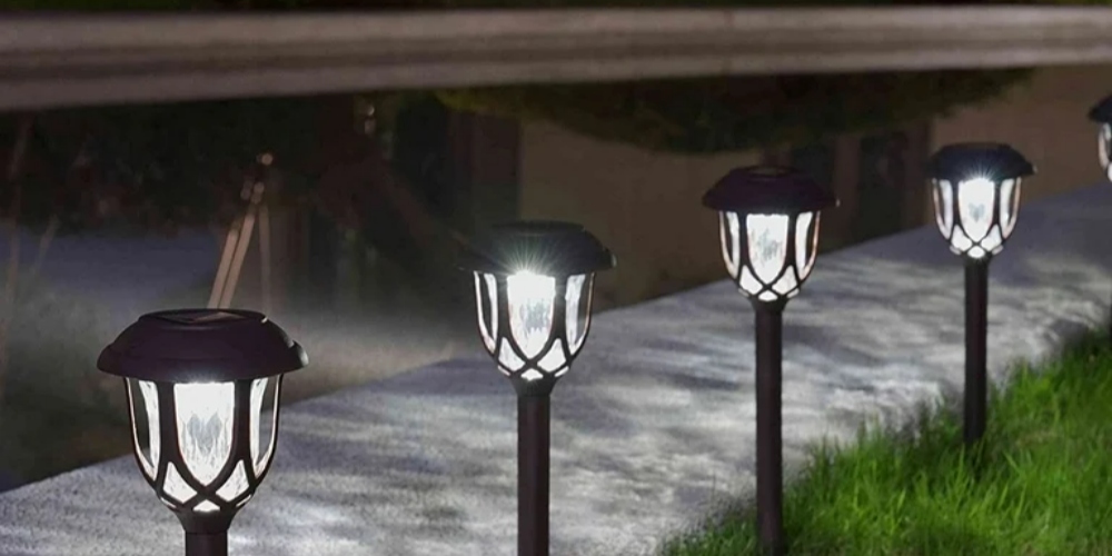 outdoor solar pathway lights