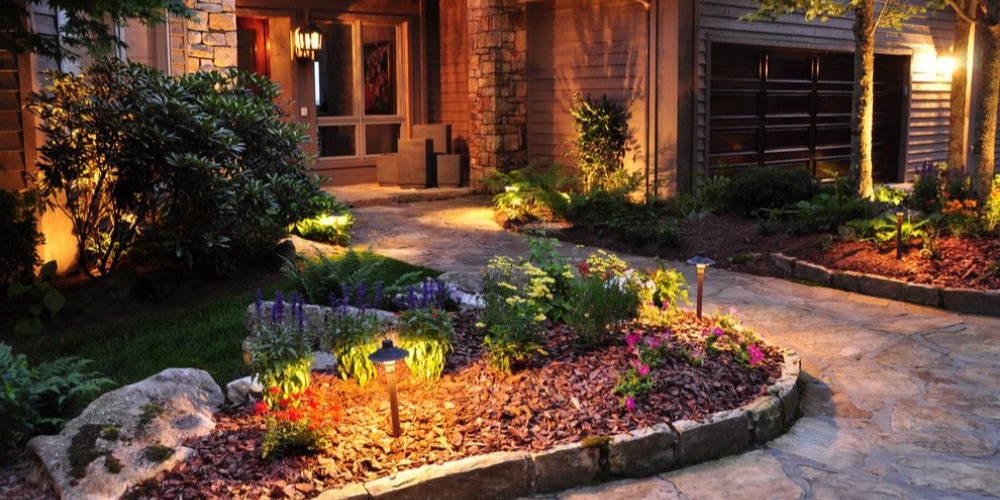 solar landscape lighting