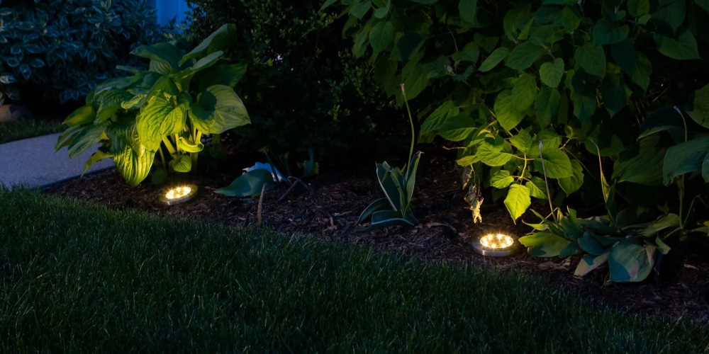 solar outdoor garden lights