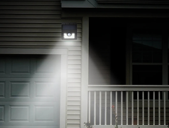 The Benefits of Solar Powered Wall Lights for Homeowners
